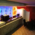 & La Baia Hotel 3*