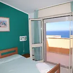 Hotel & La Baia