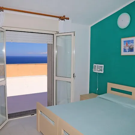 & La Baia Hotell 3*