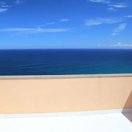 Hotell & La Baia 3*