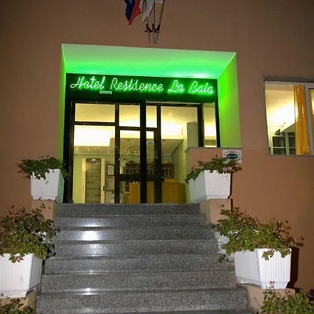 Hotel & La Baia 3*