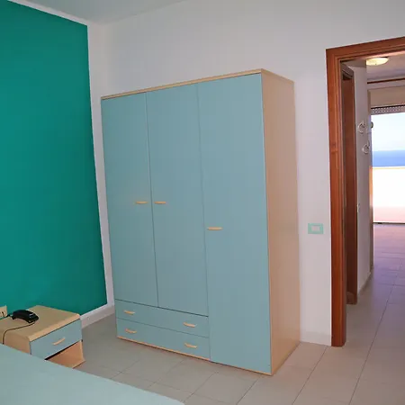 & La Baia Hotel