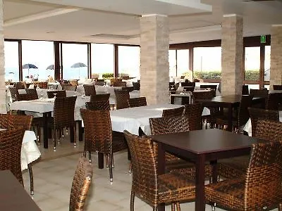 & La Baia 3* 卡斯特尔萨多